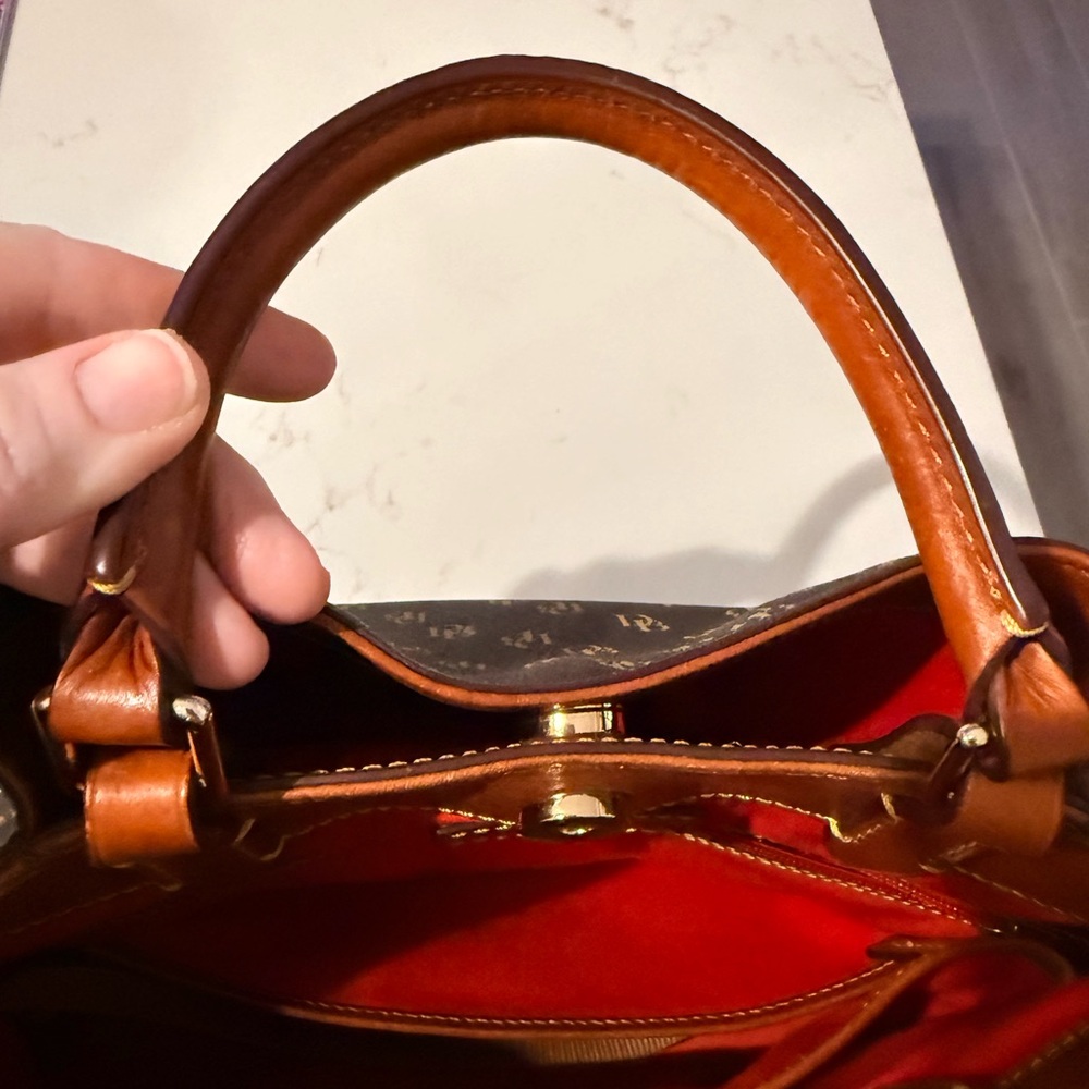 Dooney & Bourke Brown Crossbody Brenna Greta satchel with Gold Monogram - Picture 4 of 11